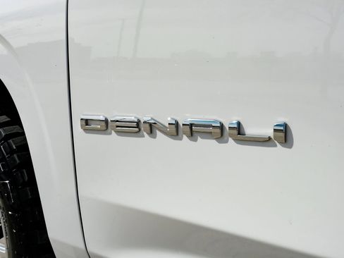 Used 2021 GMC Yukon XL Denali image 60