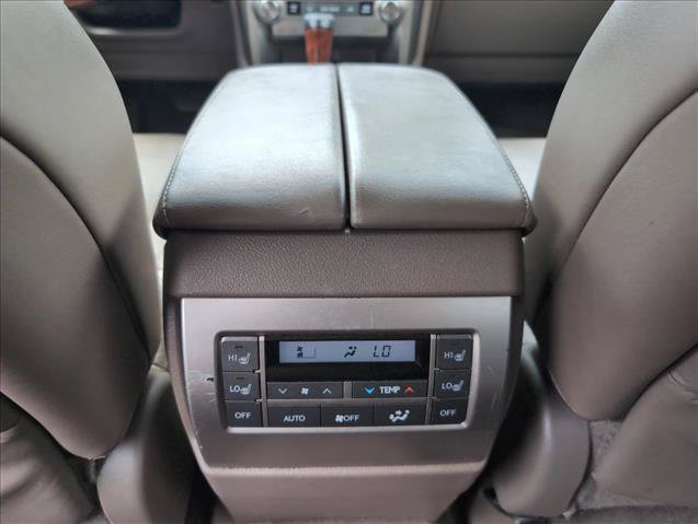 Used 2016 Lexus GX 460 Luxury w/ Preferred Accessory Package AWD/4WD image 24