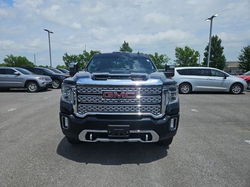 Used 2020 GMC Sierra 3500 Denali w/ Denali Ultimate Package AWD/4WD image 2