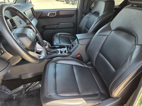 Used 2025 Ford Bronco Badlands AWD/4WD image 22