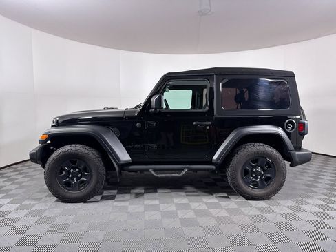 Used 2024 Jeep Wrangler Sport image 17