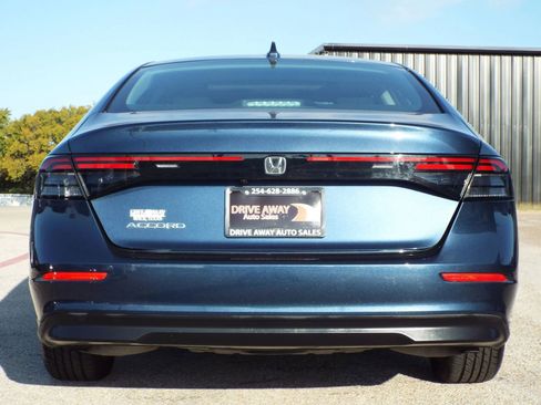 Used 2023 Honda Accord EX image 7