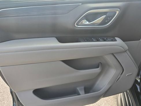 Used 2023 GMC Yukon XL SLT w/ SLT Premium Package RWD image 21