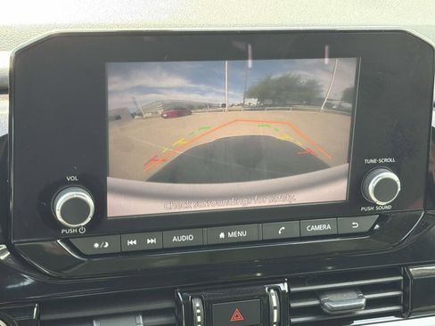 Used 2022 Nissan Pathfinder SV w/ SV Black Package FWD image 27