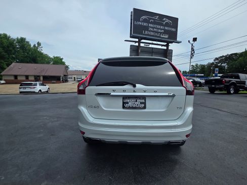 Used 2016 Volvo XC60 T5 Premier FWD image 4
