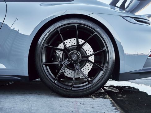 Used 2023 Porsche 911 GT3 image 18