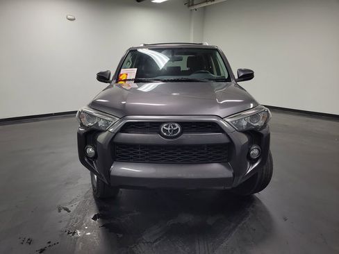 Used 2018 Toyota 4Runner SR5 image 2