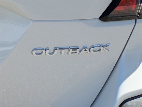 New 2025 Subaru Outback Limited image 13