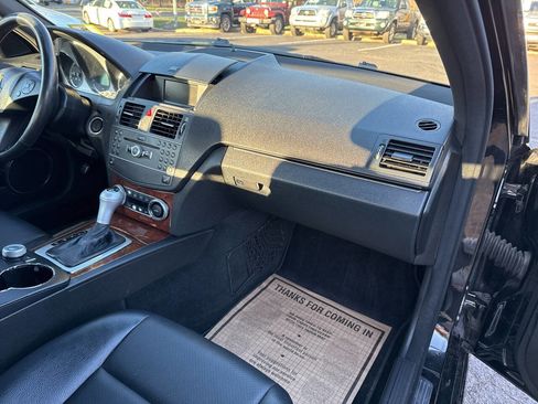 Used 2011 Mercedes-Benz C 300 4MATIC Sedan image 21