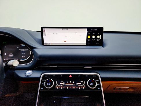 Used 2024 Genesis GV80 3.5T w/ Advanced Package image 15