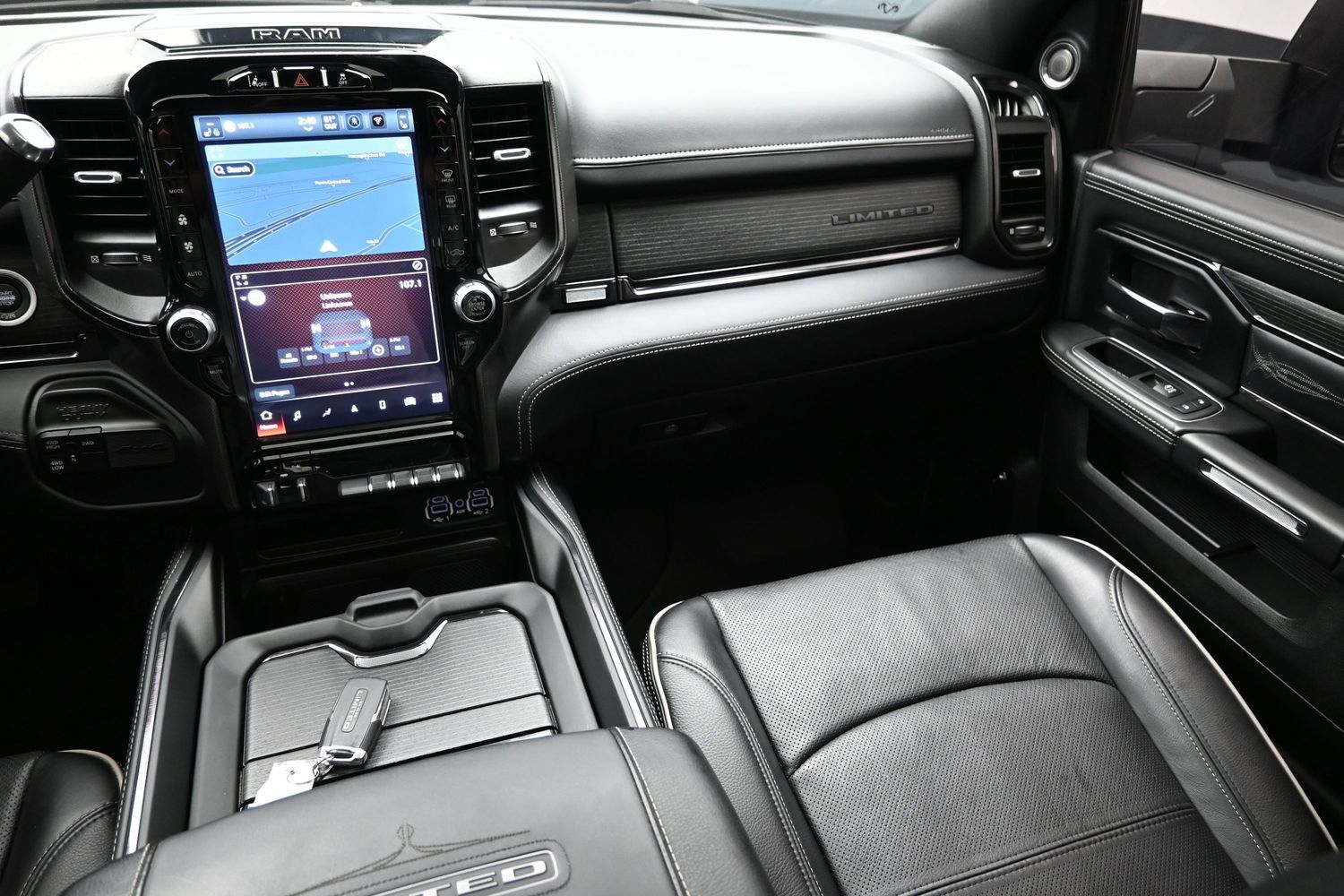 Used 2024 RAM 2500 Limited AWD/4WD image 38