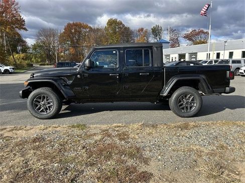 New 2026 Jeep Gladiator Sport image 5