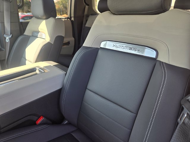 New 2026 GMC Hummer EV SUV w/ LPO, Dark Essentials Package AWD/4WD image 13