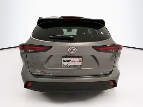 Certified 2026 Toyota Highlander XLE AWD/4WD image 6