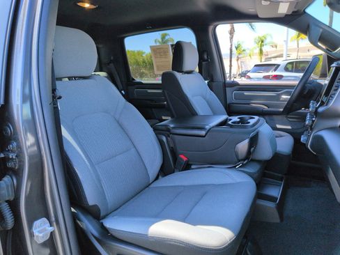 Used 2022 RAM 1500 Big Horn AWD/4WD image 32