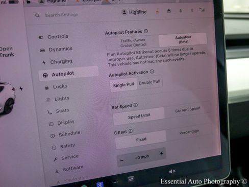 Used 2020 Tesla Model 3 Standard Range Plus image 24