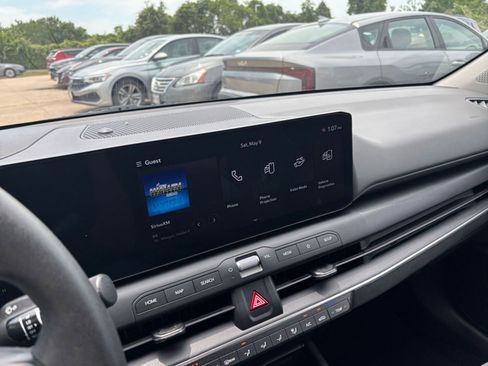 Used 2025 Kia K4 FWD image 20