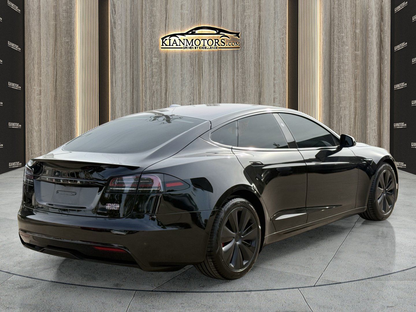 Used 2024 Tesla Model S Plaid AWD/4WD image 10