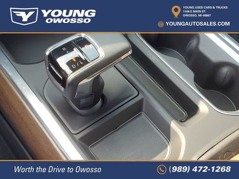 Certified 2025 Chevrolet Silverado 1500 High Country w/ Technology Package AWD/4WD image 22