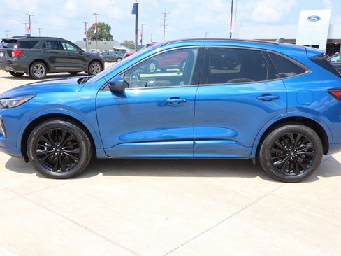 Used 2023 Ford Escape ST-Line Elite image 9