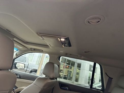 Used 2020 GMC Yukon SLT w/ Open Road Package image 5