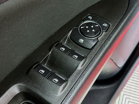 Used 2020 Ford Fusion SE image 17