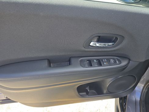 Certified 2022 Honda HR-V Sport image 14