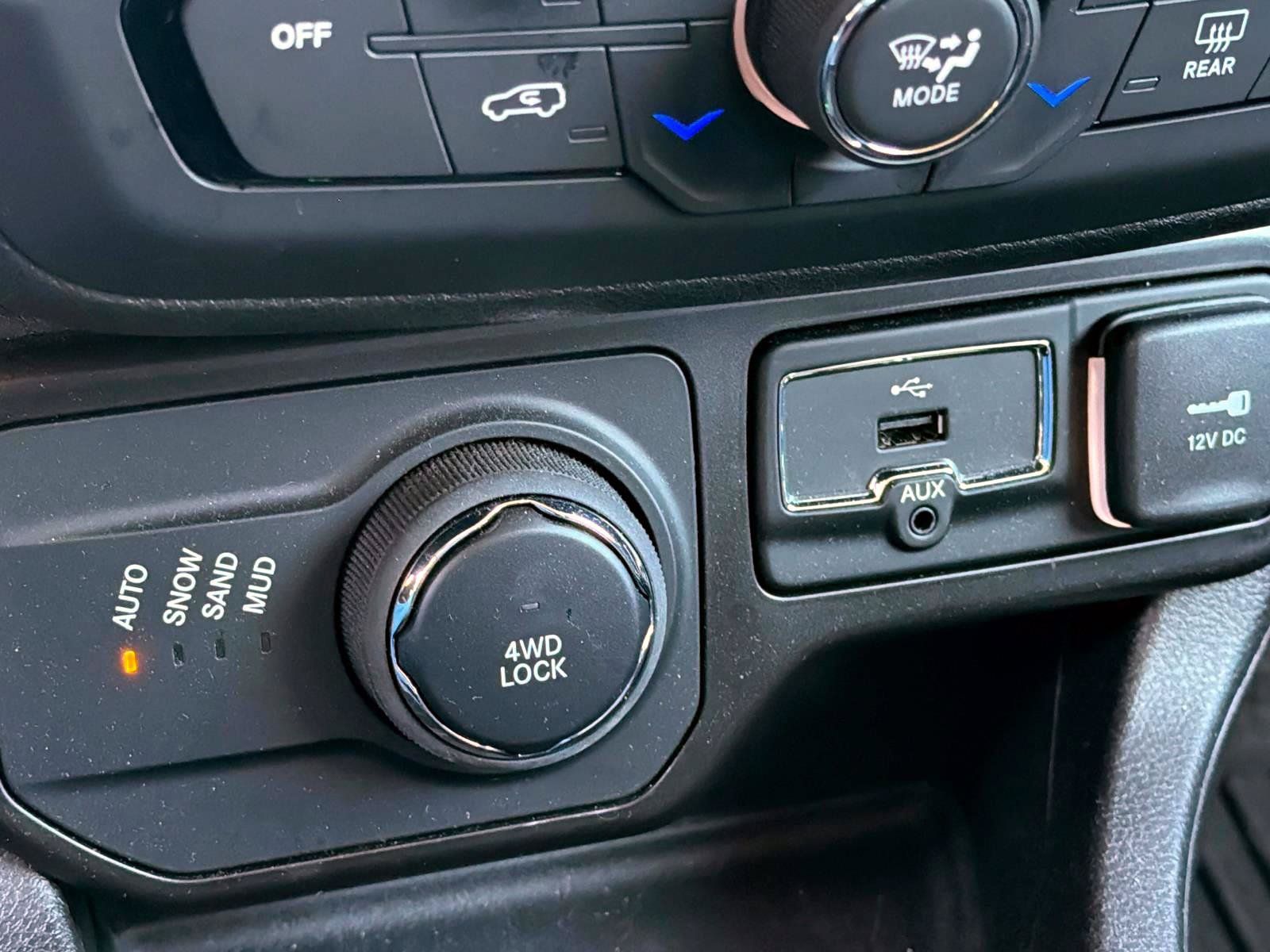 Used 2021 Jeep Renegade Sport AWD/4WD image 18