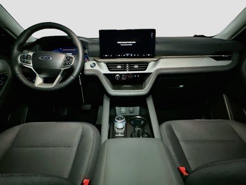New 2026 Ford Explorer Active AWD/4WD image 9