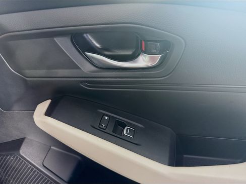 Used 2025 Honda Accord LX image 31