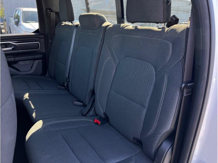 Used 2023 RAM 1500 Big Horn AWD/4WD image 9