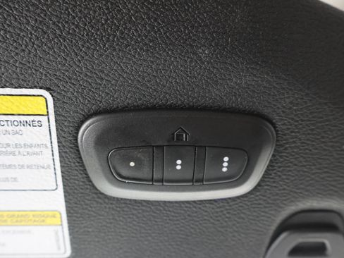 Used 2022 Jeep Wrangler Unlimited Sahara w/ LED Lighting Group AWD/4WD image 60