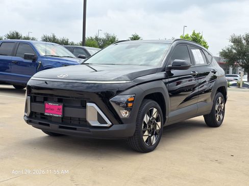 Certified 2025 Hyundai Kona SEL AWD/4WD image 2