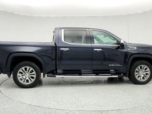 Used 2023 GMC Sierra 1500 Denali AWD/4WD image 4