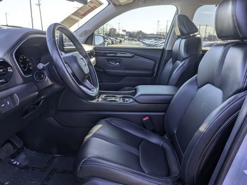 Used 2024 Honda Pilot Touring image 26