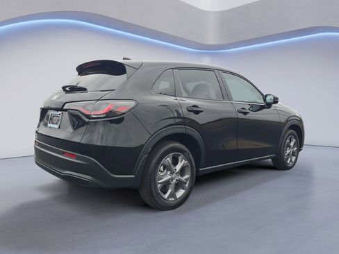 New 2026 Honda HR-V LX image 5