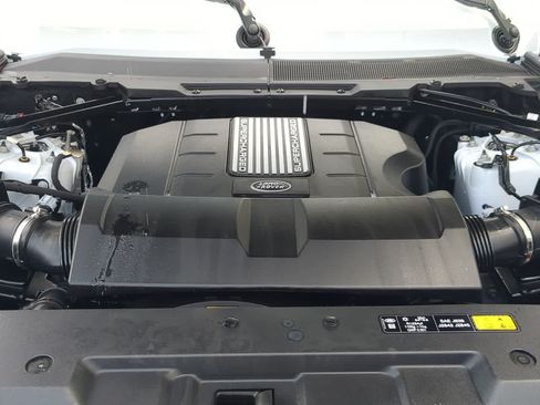 Certified 2026 Land Rover Defender 110 X-Dynamic SE AWD/4WD image 15