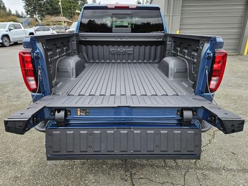 New 2026 GMC Sierra 1500 Elevation w/ Elevation Premium Package AWD/4WD image 12