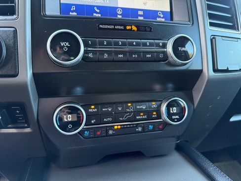 Used 2021 Ford Expedition XLT image 32