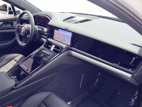 New 2026 Porsche Panamera 4 AWD/4WD image 25