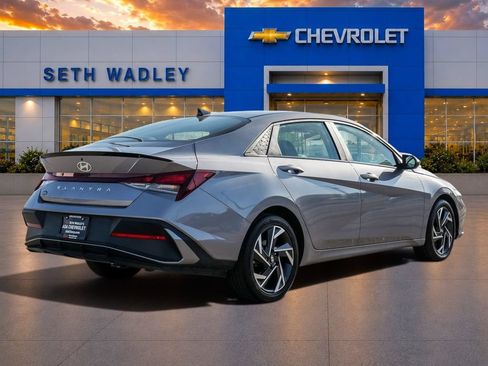 Used 2025 Hyundai Elantra Sport FWD image 59