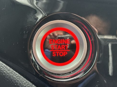 Used 2017 Honda Pilot Elite image 18