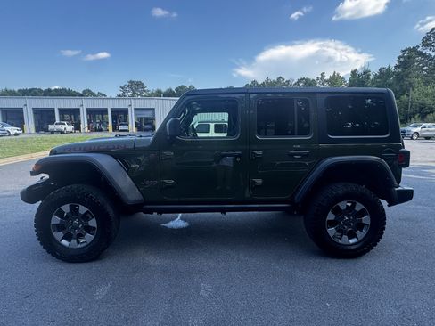 Used 2022 Jeep Wrangler Unlimited Rubicon AWD/4WD image 8