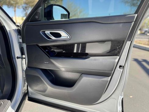 Used 2020 Land Rover Range Rover Velar R-Dynamic S image 45