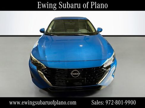 Used 2024 Nissan Sentra SV FWD image 2