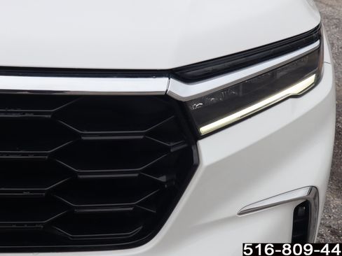 Used 2023 Honda Pilot Elite image 12