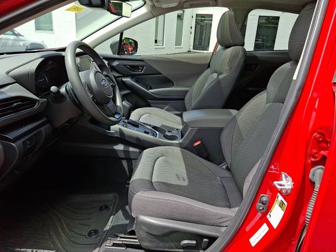 Used 2024 Subaru Crosstrek 2.0i Premium AWD/4WD image 14