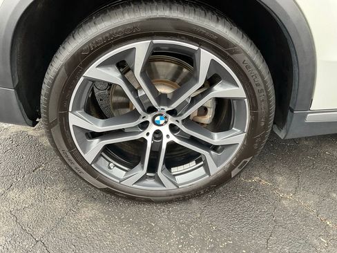 Used 2022 BMW X5 xDrive40i w/ Premium Package image 7