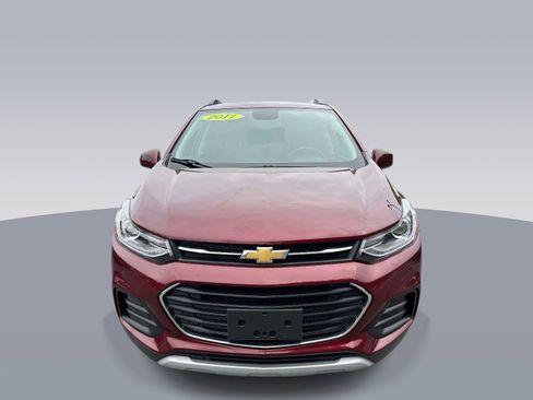 Used 2017 Chevrolet Trax LT AWD/4WD image 6