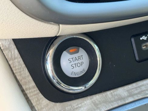 Used 2021 Nissan Murano SL w/ SL Moonroof Package image 29